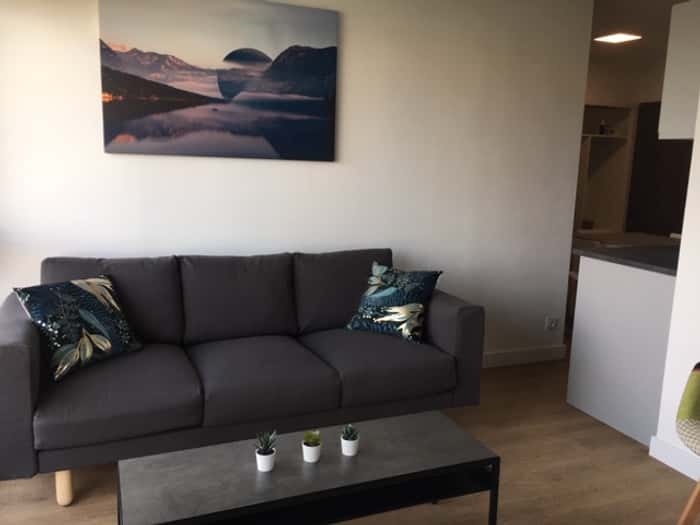 Listing photo thumbnail