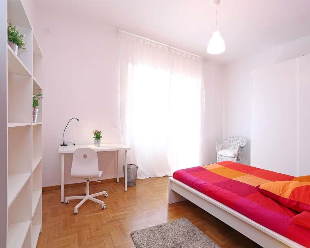 Stanza in Via Gualdo Tadino