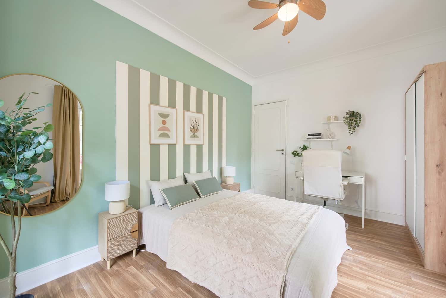 Room 3  - 78. Avenida de Roma 16 1D