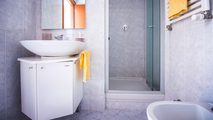 Listing photo thumbnail