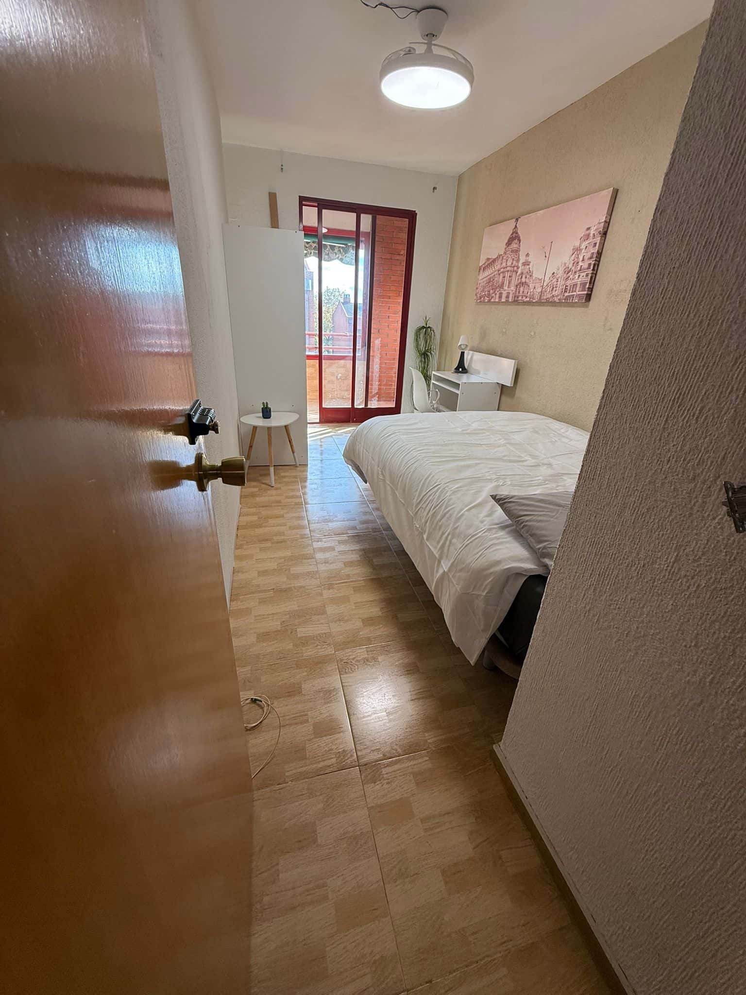 Habitacion privada en C/ Santanderina, Vallecas