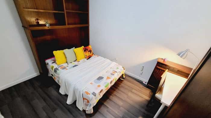 Listing photo thumbnail