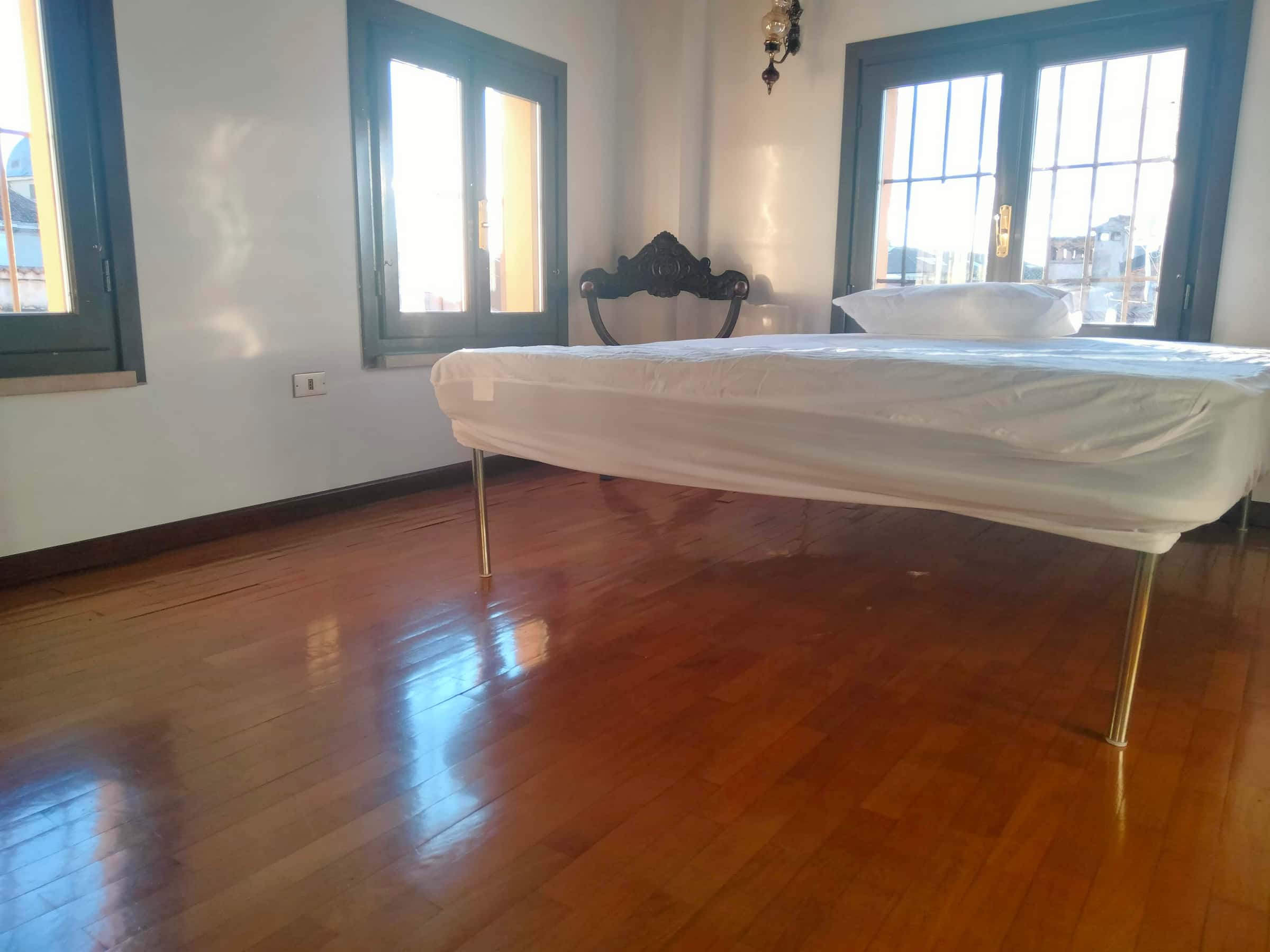 Room in Corso Giuseppe Garibaldi, Brescia for 210 m² with 5 bedrooms