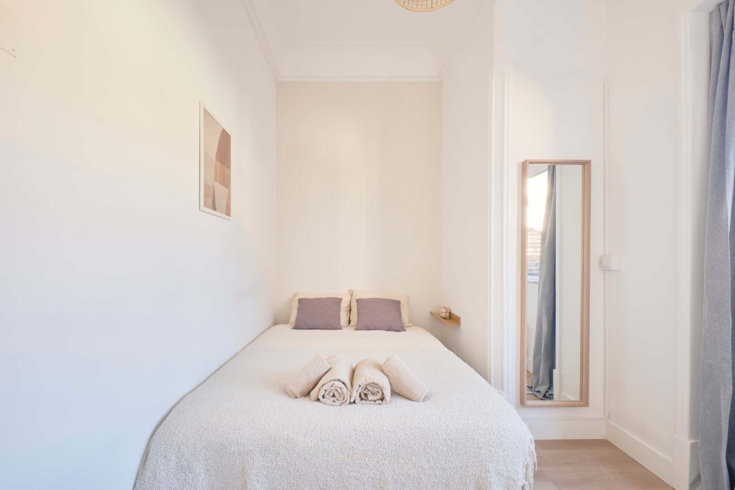 Furnished Room in Lisbon - Room 1