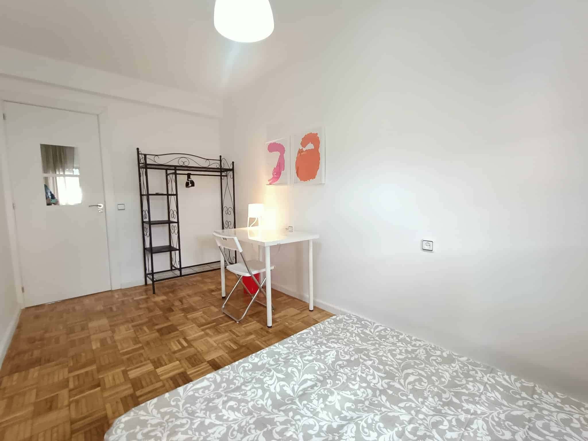 Habitación privada en Gregorio Navas, Madrid