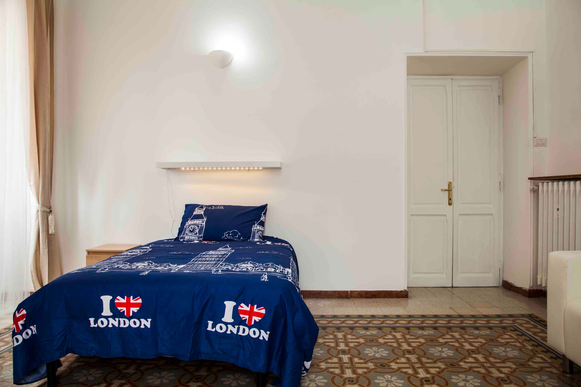 Stanza 13 in via Treviso, Roma (zona Sapienza)