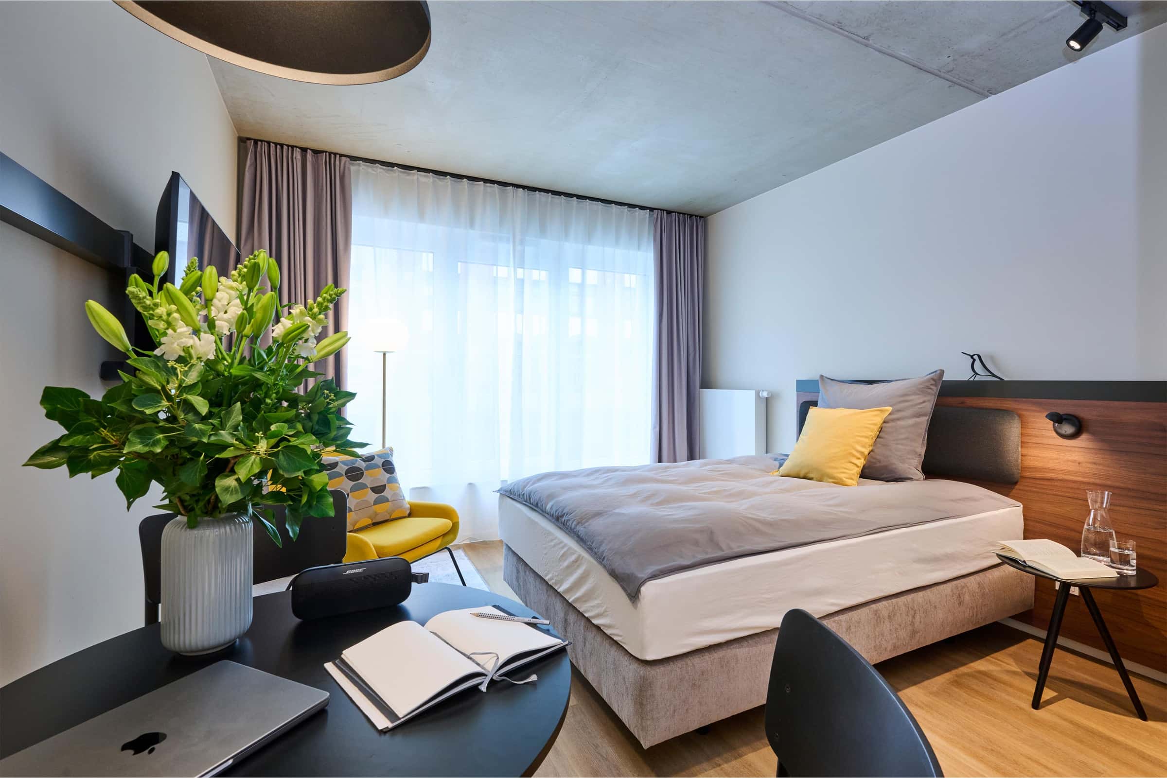 Reduced Rent - All Incl. rent - Fully furnished studio in Charlottenburg - 5 mins away from U7/U2 subway lines