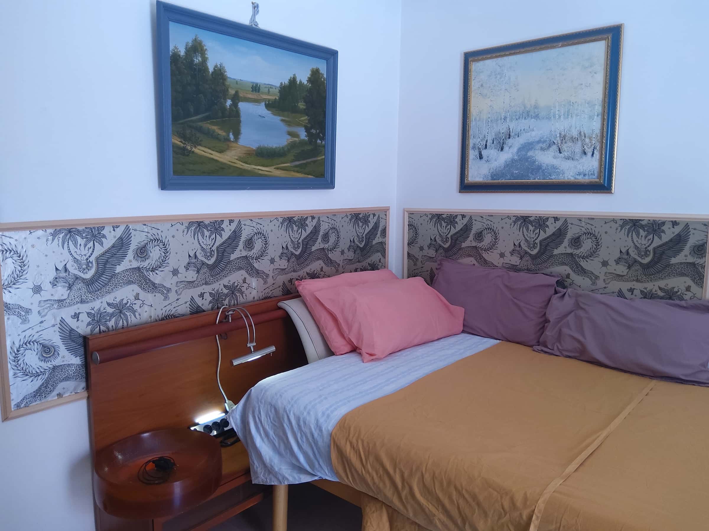 Studio semi-indipendente con angolo kitchenette autonomo e balcone