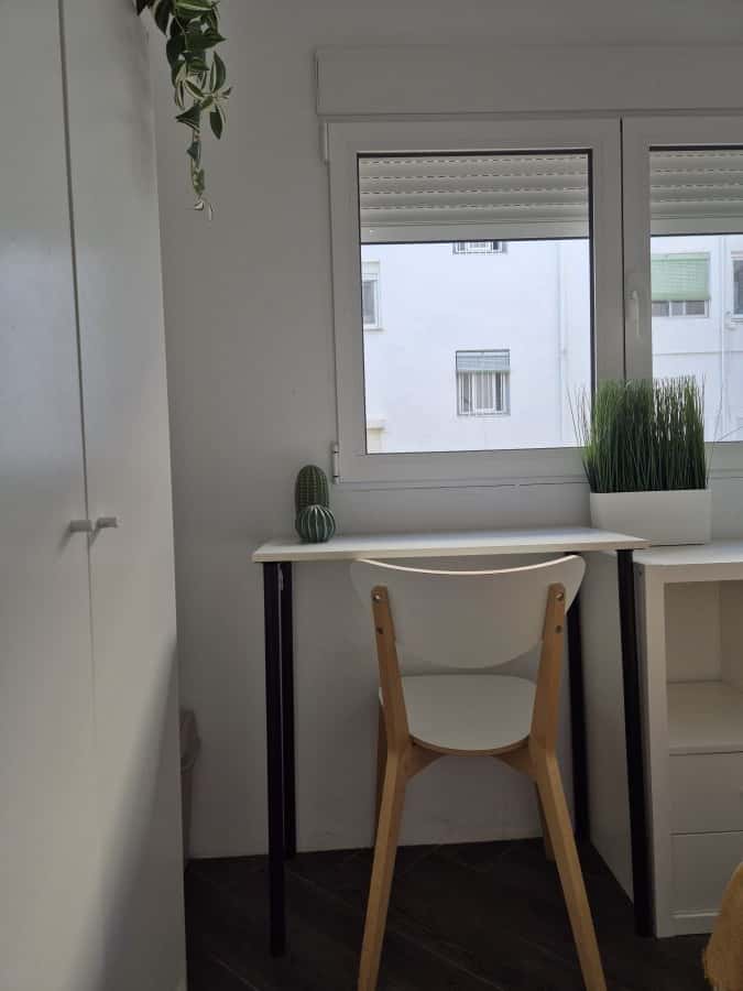 Habitación en piso de 4 habitaciones en Camins Al Grau