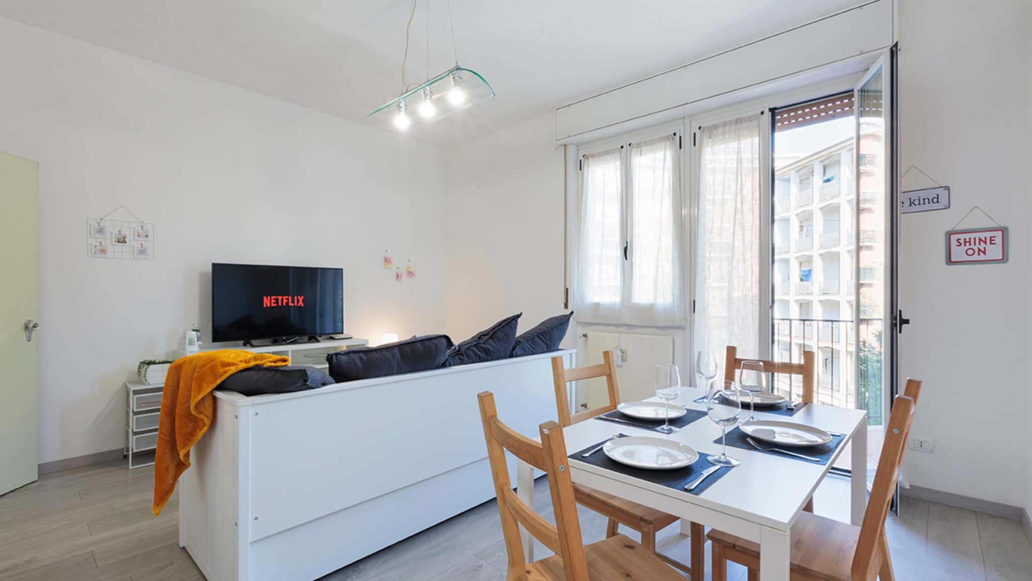 White Pearl BGY Station