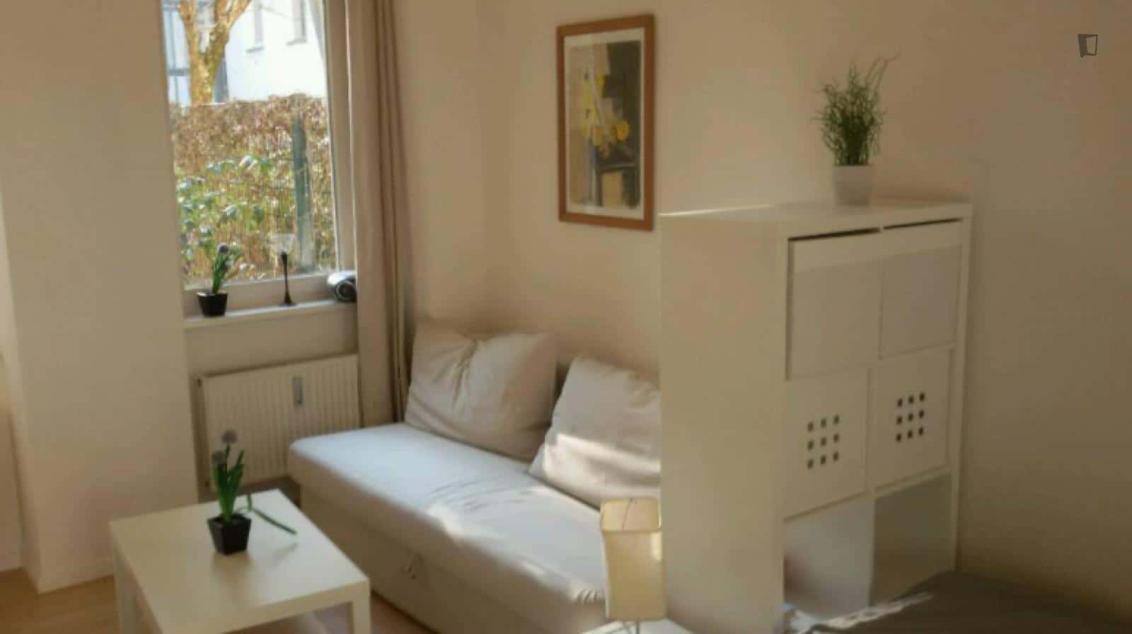 Apartment in Schliemannstraße, Berlin for 26 m² - Photo 1
