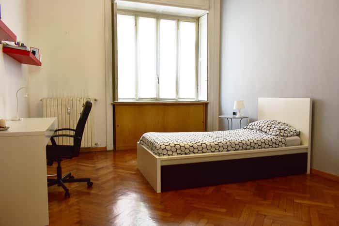 Listing photo thumbnail