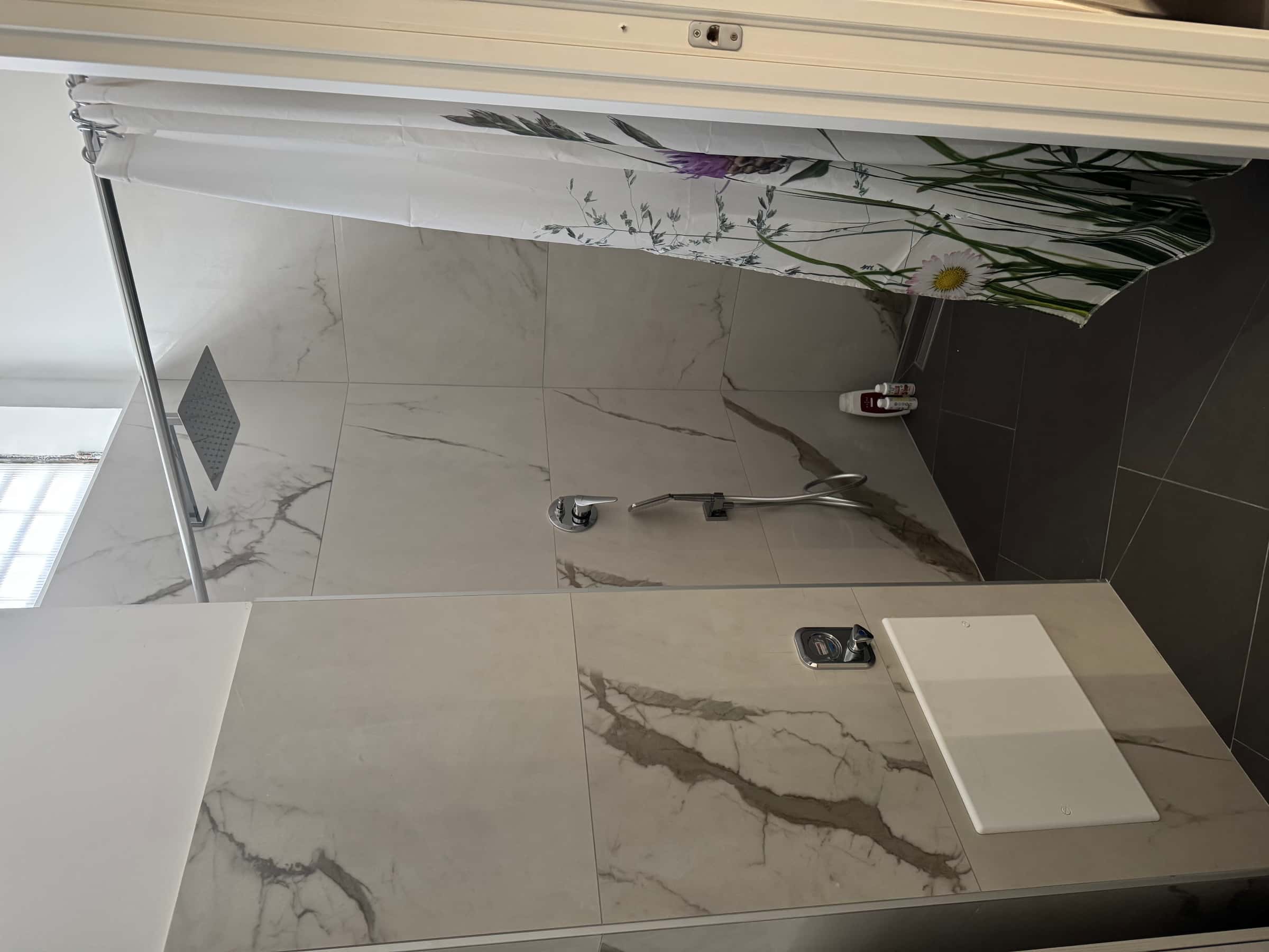 Appartamento in Corso Alessandro Tassoni, Torino di 75 m² con 2 camere