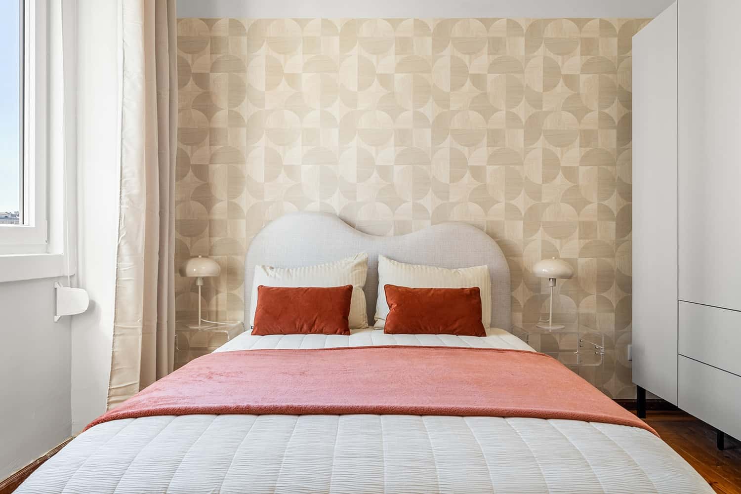 Room 4 - 82. Travessa de Santo António à Graça 2 3°