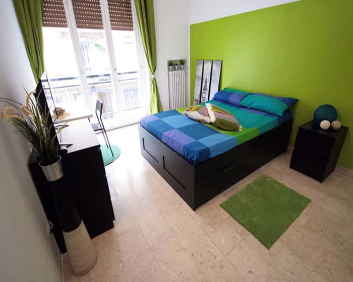 Listing photo thumbnail