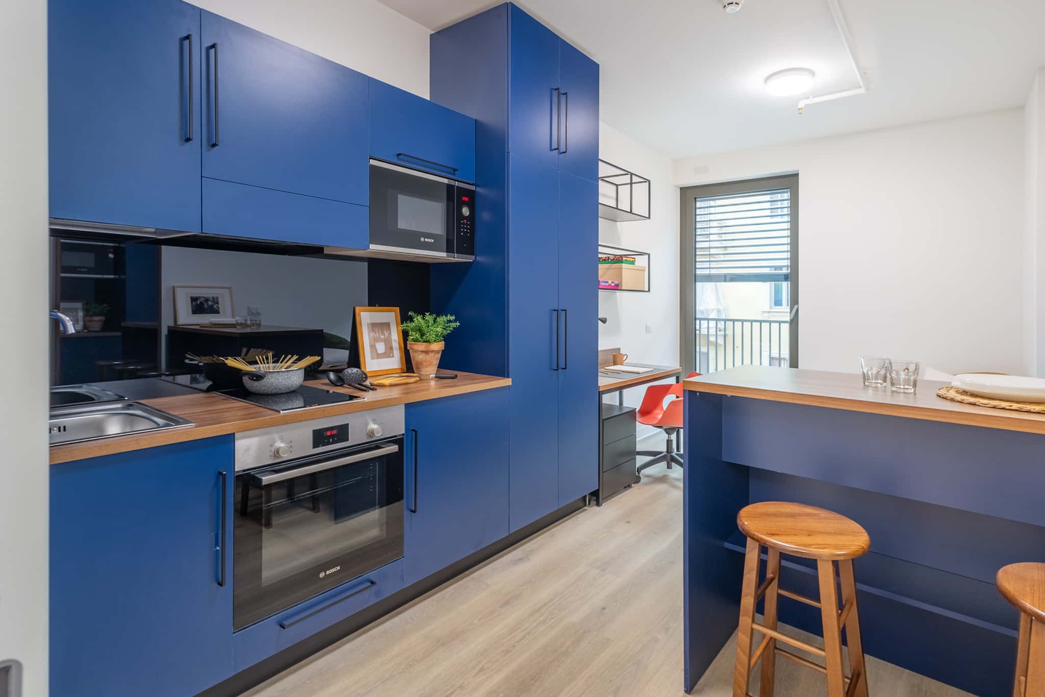 Classic Studio Medium (Students Only)