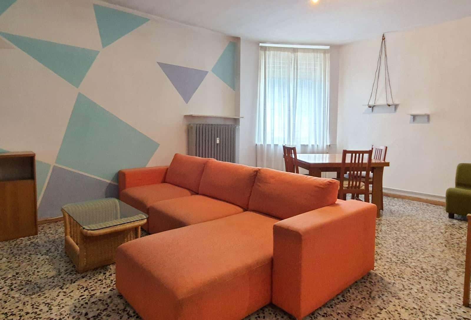 A21/S1 -  stanza con due letti uniti, nei pressi della Stazione Ferroviaria, Trento