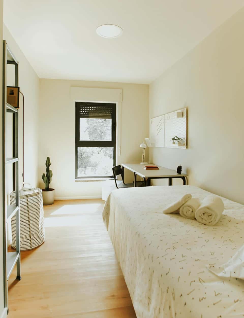 Room Plus with private bathroom - Student residence in Braga
