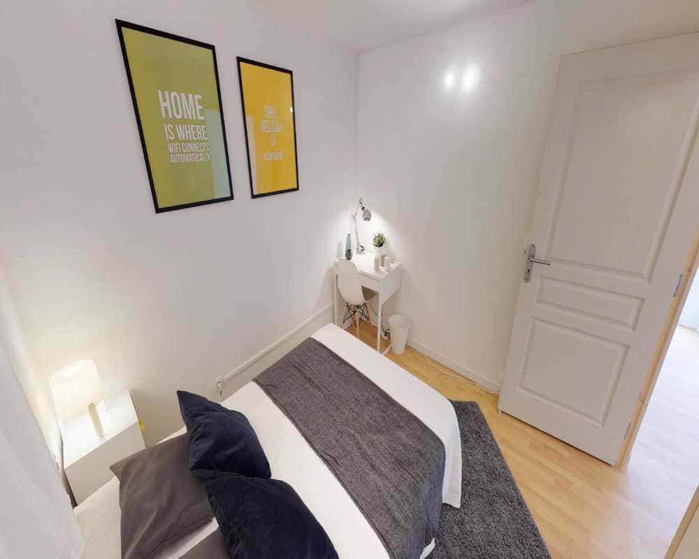 Chambre dans le rue Jeanne D'Arc