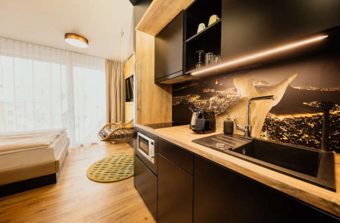 Listing photo thumbnail