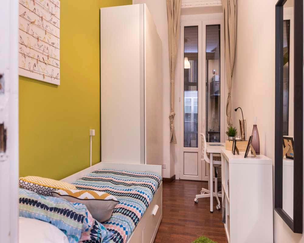 Stanza in Via Giulio Tarra