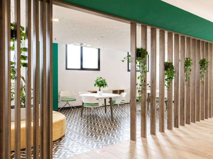 Listing photo thumbnail