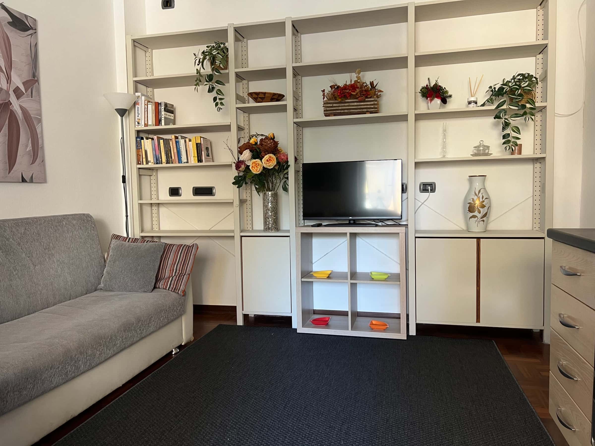 Apartment Milan, 1 bed — photo 5