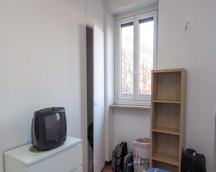 Listing photo thumbnail