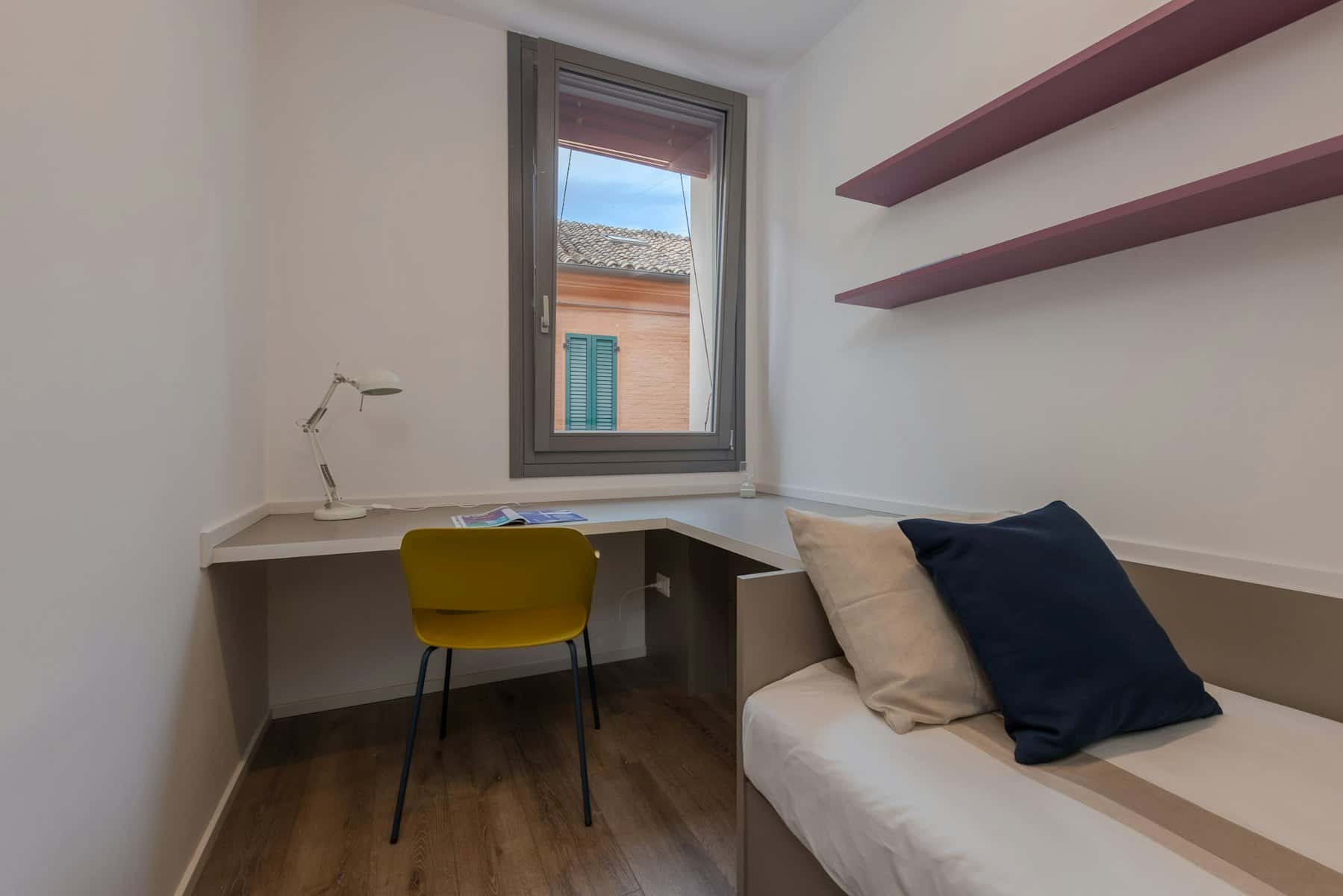 Zimmer in Via Fondobanchetto, Ferrara für 44 m² mit 3 Schlafzimmer
