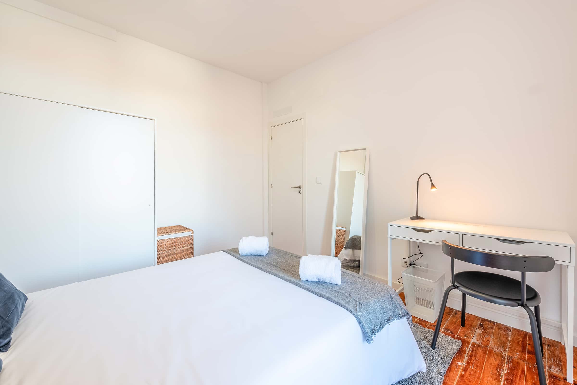 Quarto em Escadinhas da Saúde, Lisboa para 68 m² com 3 quartos