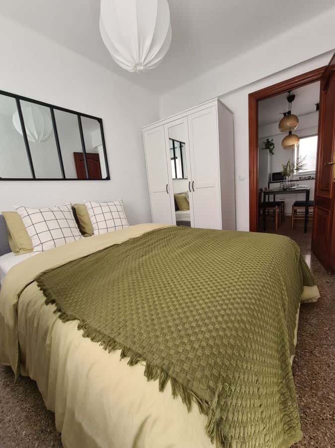 Habitación en piso de 4 habitaciones en El Grau
