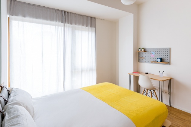 Listing photo thumbnail