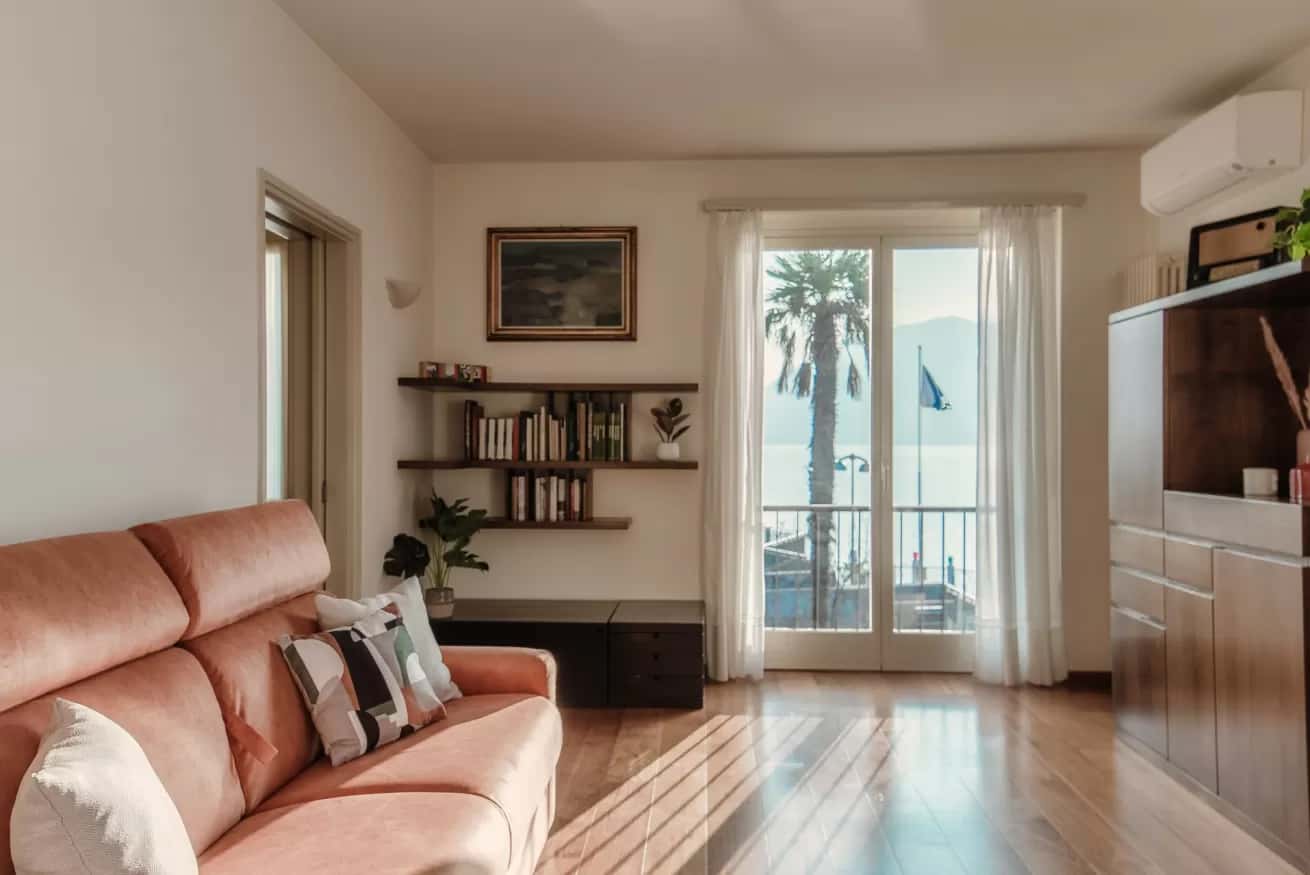 CASA COTIMA - Appartamento a Campione d'Italia con terrazzo sul lago di Lugano