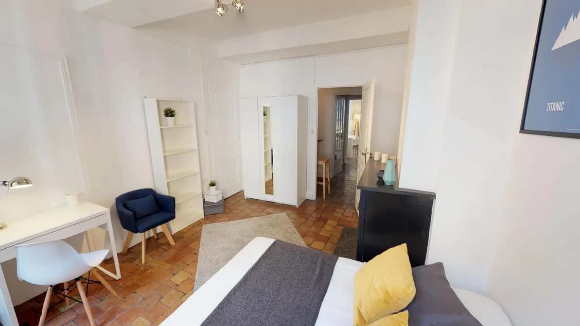 Habitación en Place Tobie Robatel, Lyon para 98 m² con 5 dormitorios