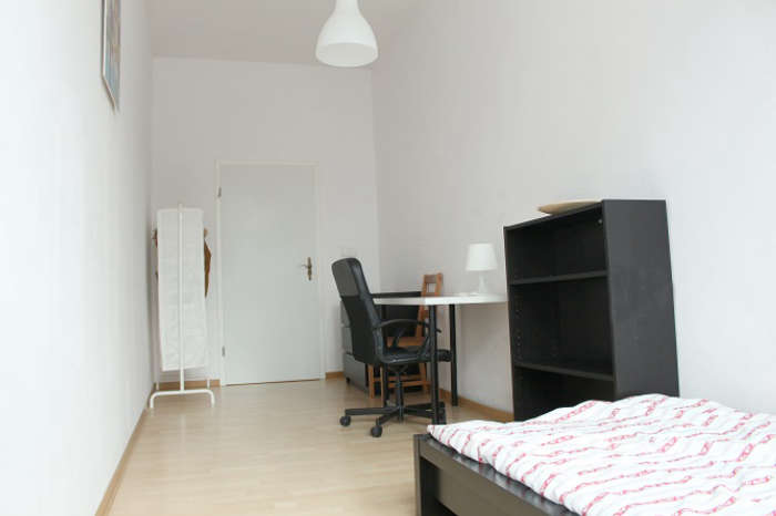 Listing photo thumbnail
