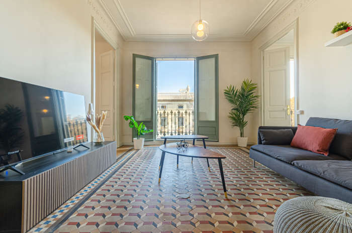 Listing photo thumbnail