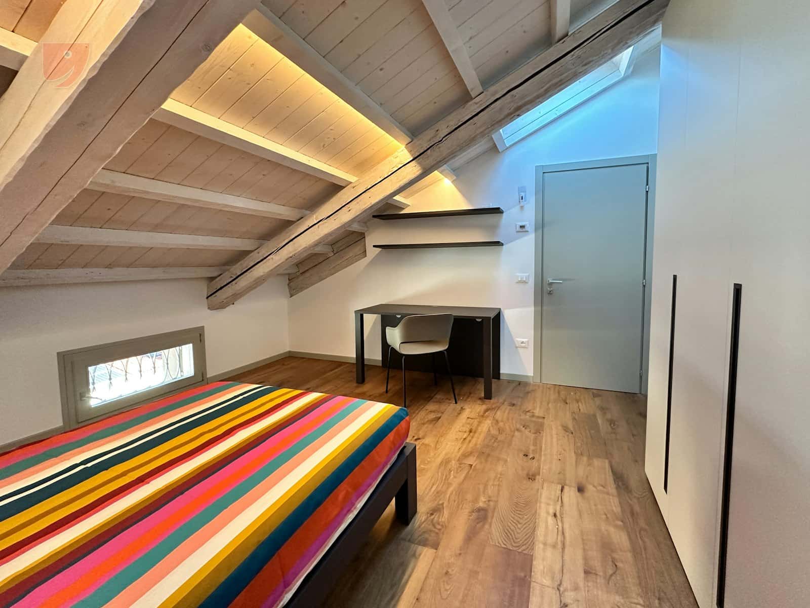 Room in Via Montebello, Ferrara for 140 m² with 5 bedrooms