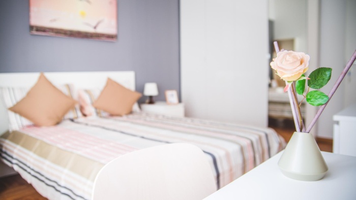 Listing photo thumbnail