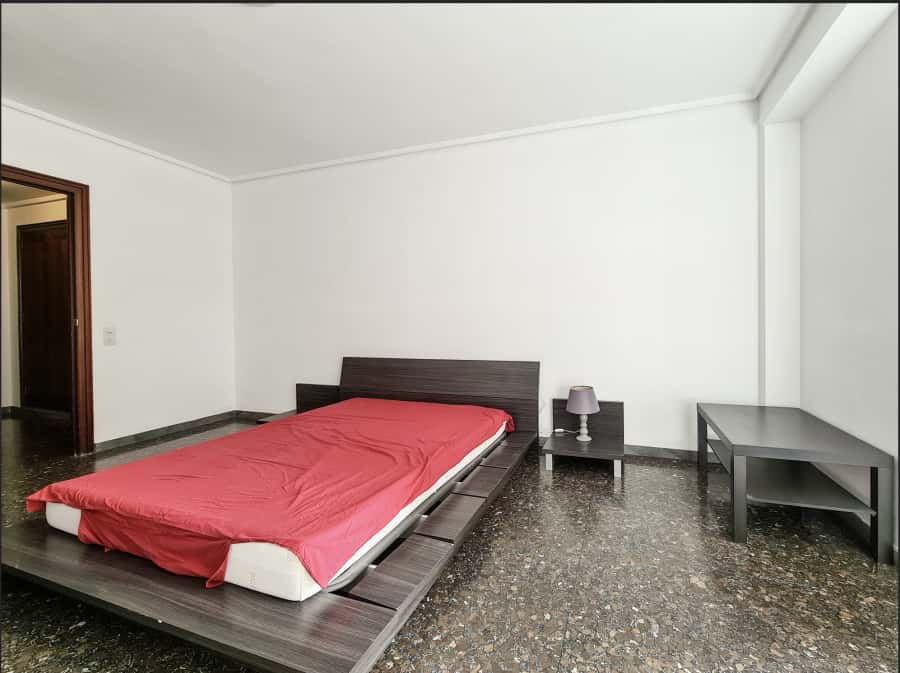 Habitación en piso de 7 habitaciones en Benimaclet