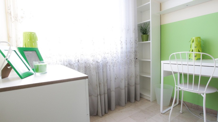 Listing photo thumbnail