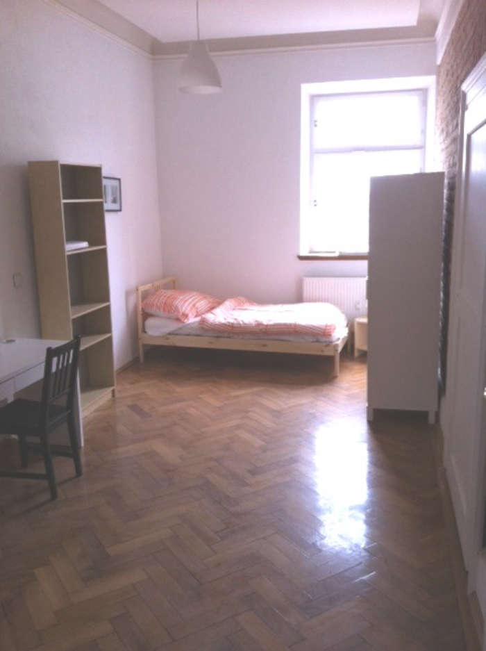 Listing photo thumbnail