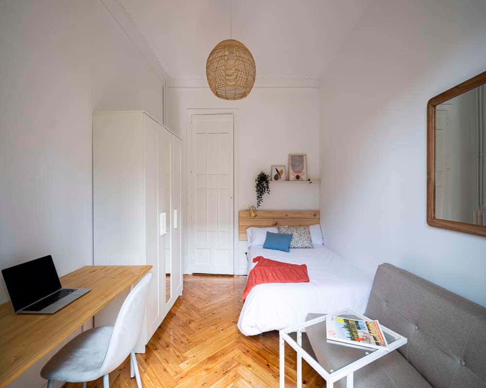 Habitación individual en la Calle Fernandez de la Hoz