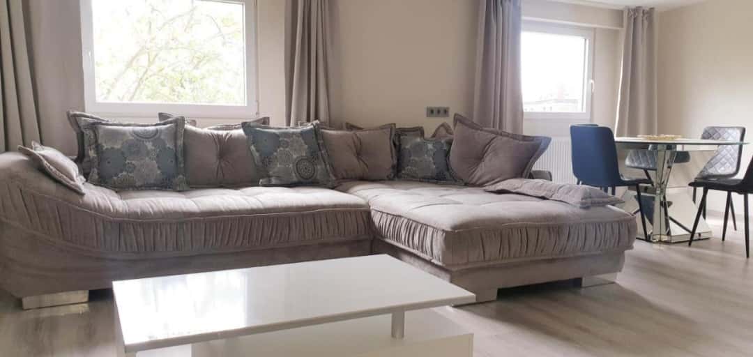2-Zimmer-Wohnung am Karlsplatz – ideal für Dauer- oder Firmenmiete
