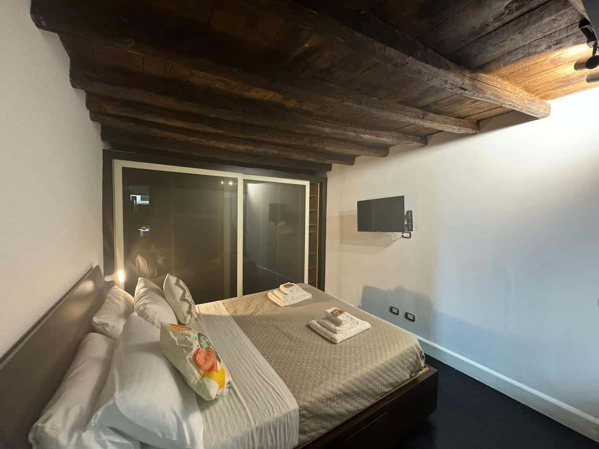 105 - Stelletta - In Ancient Rome Apartment