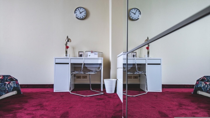 Listing photo thumbnail