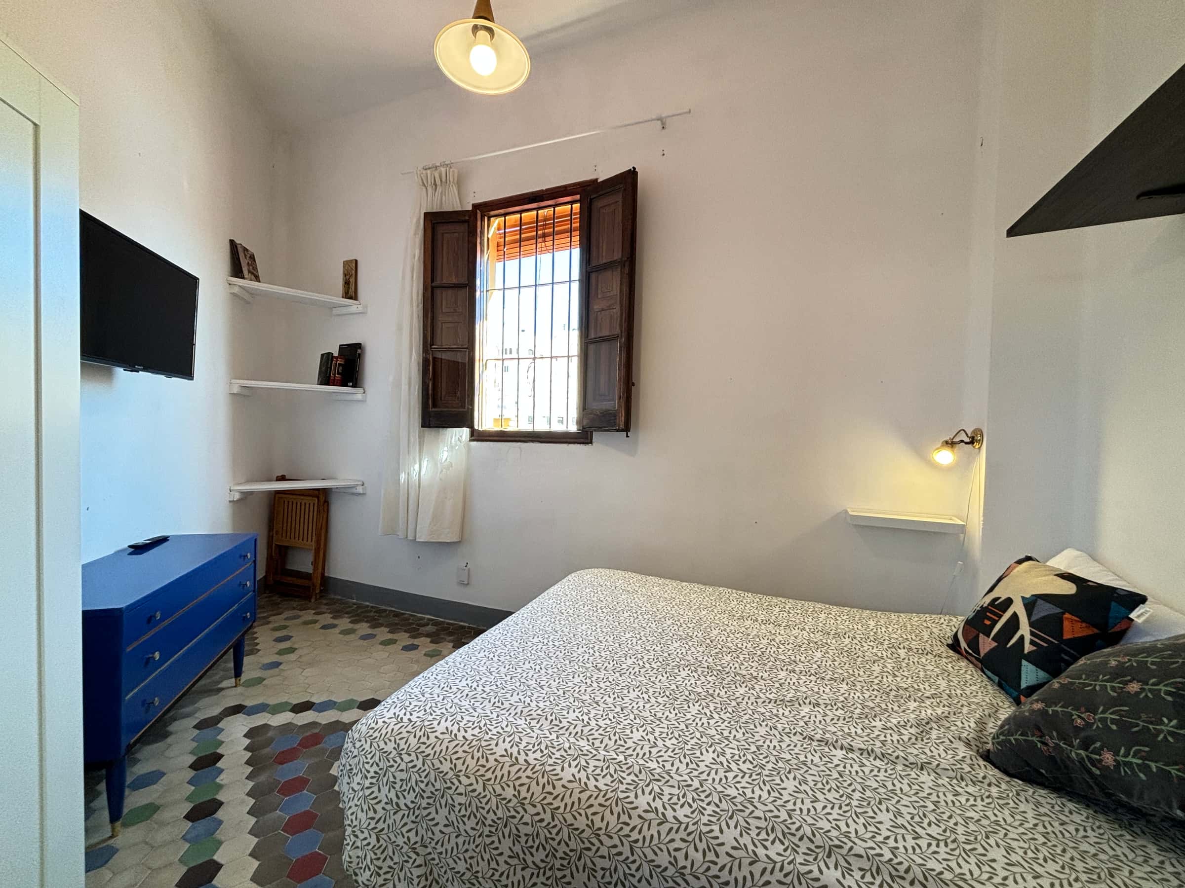 Wohnung in Carrer de Maldonado, Valencia für 30 m²