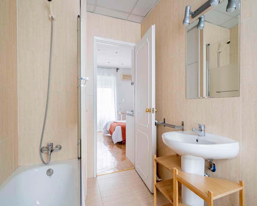 Habitación individual en la Paseo de la Castellana