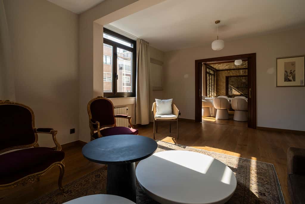 Apartamento en Carrer del Poeta Querol, Valencia, 4 dormitorios