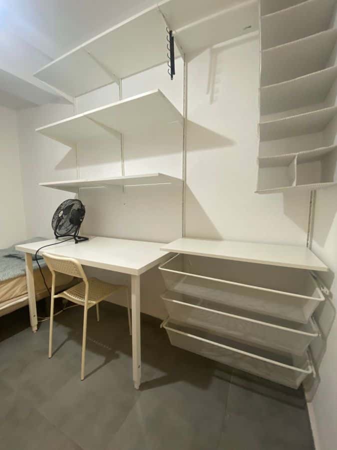 Habitación en piso de 4 habitaciones en Algirós