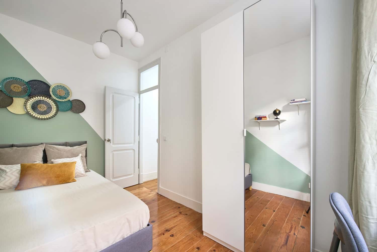 Room 6 - 82. Travessa de Santo António à Graça 2 3°